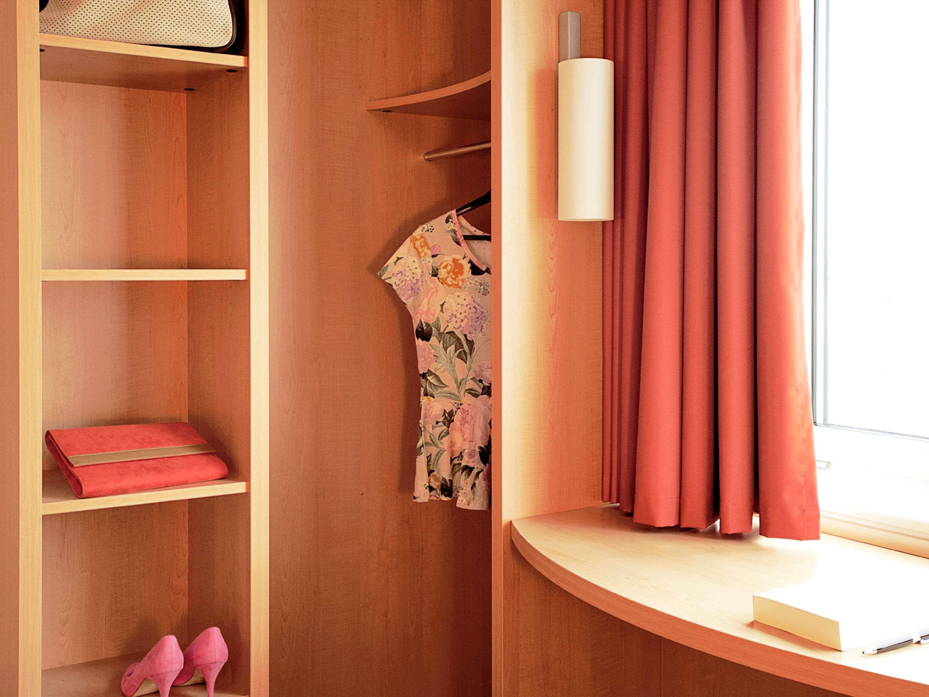 Ibis Santiago Las Condes المظهر الخارجي الصورة