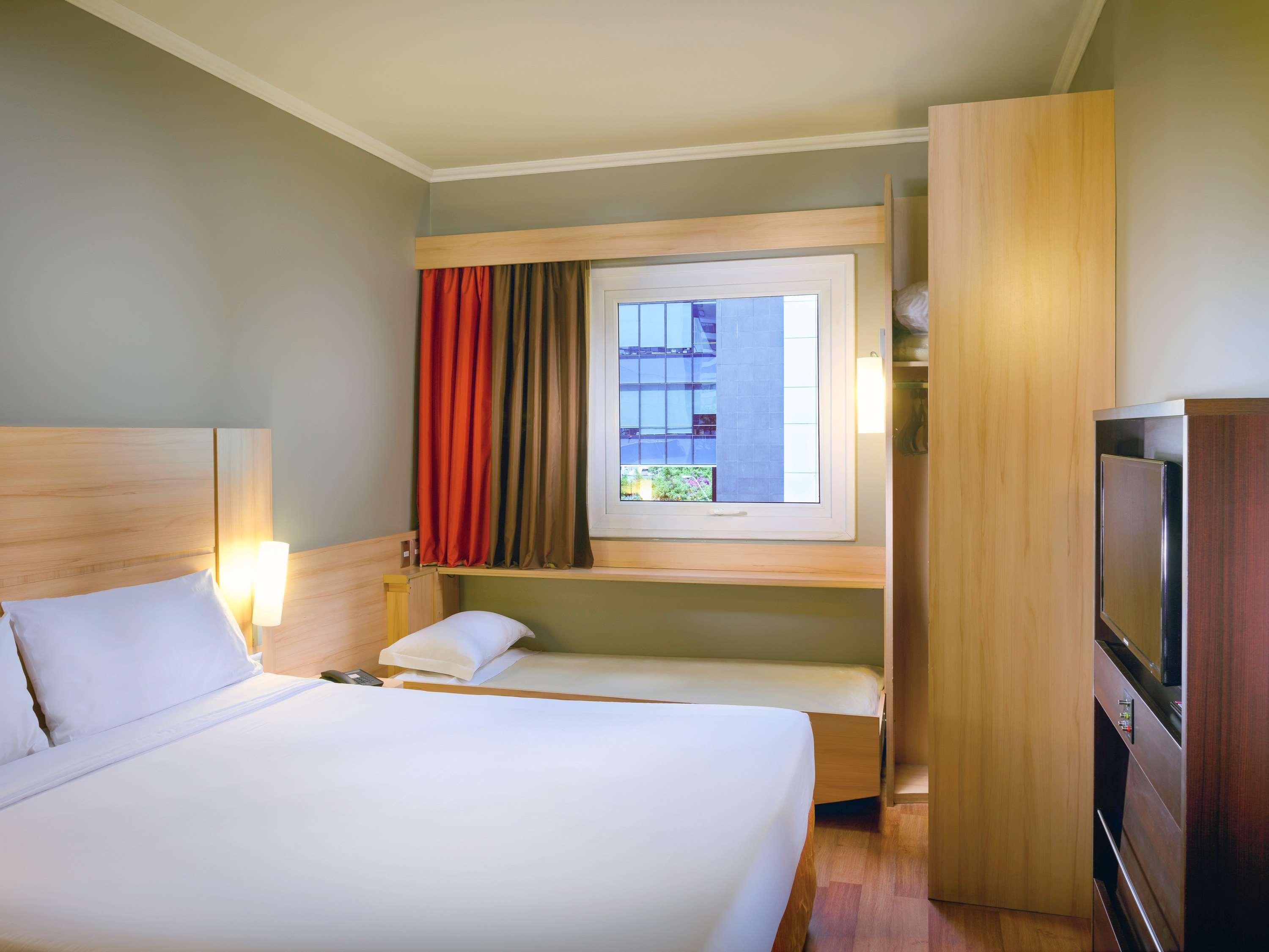 Ibis Santiago Las Condes المظهر الخارجي الصورة