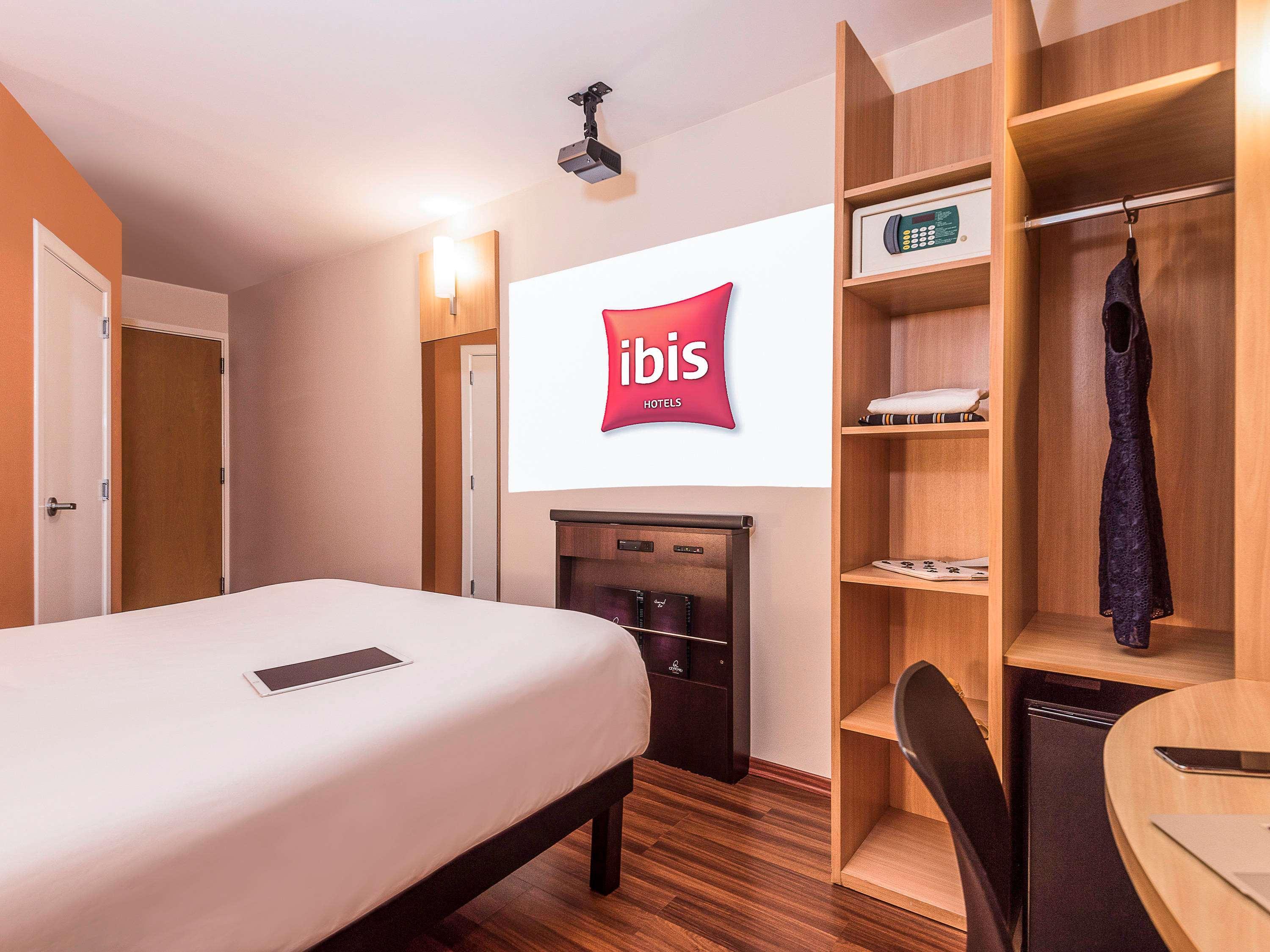 Ibis Santiago Las Condes المظهر الخارجي الصورة