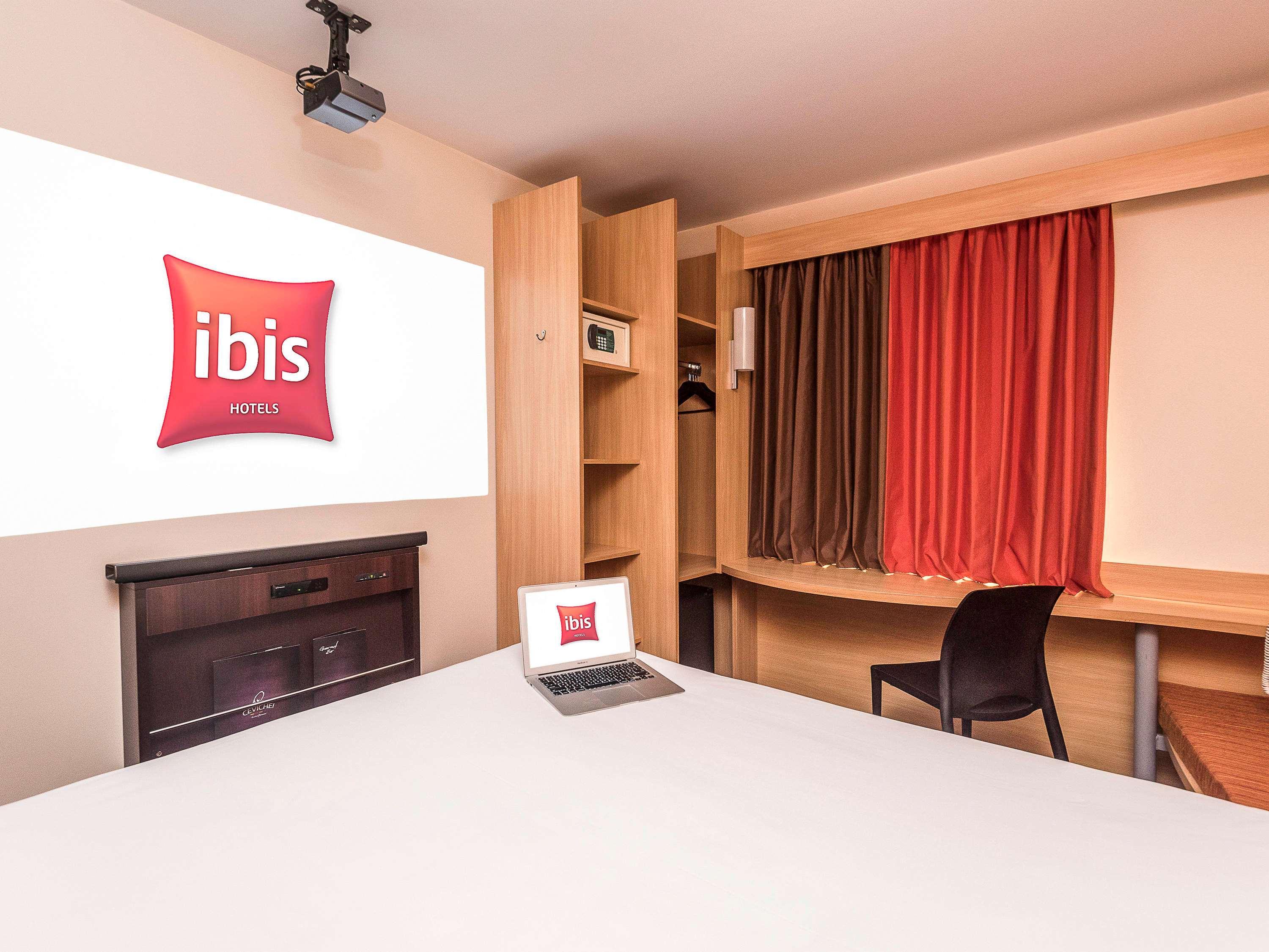 Ibis Santiago Las Condes المظهر الخارجي الصورة